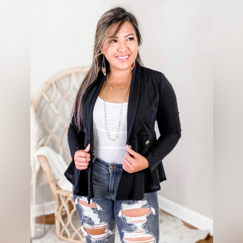 NWT ANDREE BY UNIT Black Blazer